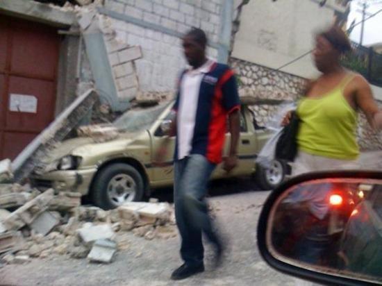 Haiti yerle bir oldu - Resim 17