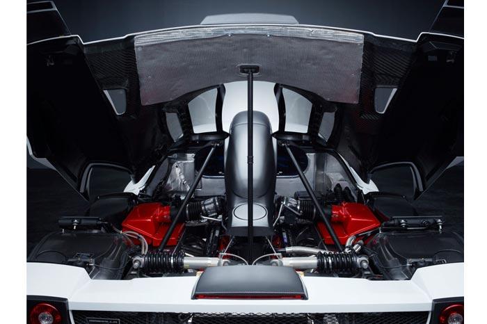 Kışkırtıcı Ferrari Enzo - Resim 13
