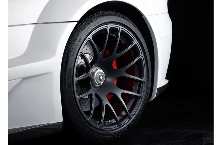 Kışkırtıcı Ferrari Enzo - Resim 6