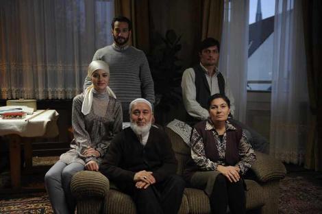 Fahriye Evcen'de türban taktı - Resim 3