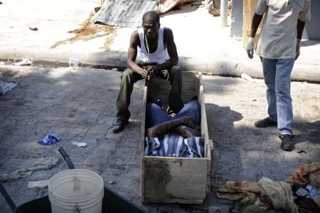 Haiti'de açık hava mezarlığı