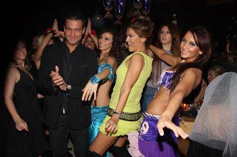 Böyle olur Demet'in kınası - Resim 5