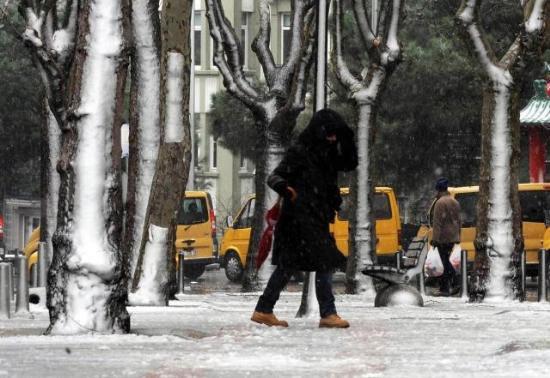 Karla kaplı bir İstanbul - Resim 15