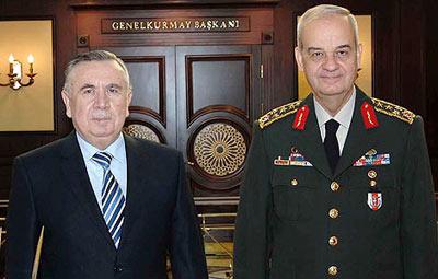 Başbuğ'un dikkat çeken yüz ifadesi - Resim 14
