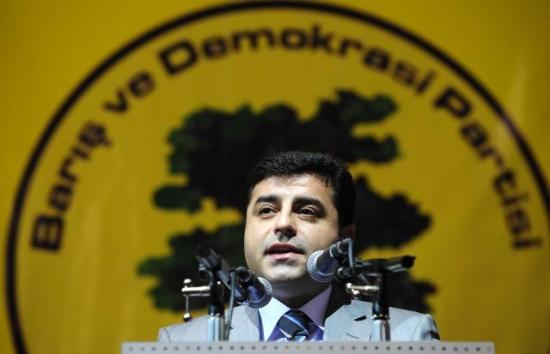 BDP Genel Başkanı'nı seçiyor - Resim 7