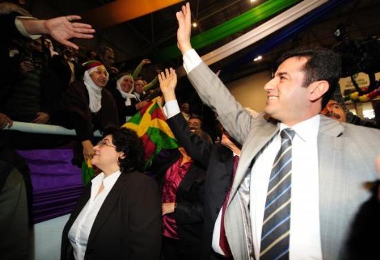 BDP Genel Başkanı'nı seçiyor - Resim 8