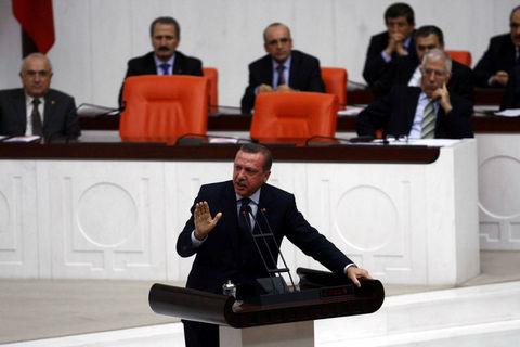 TBMM'de AKP+MHP kavgası - Resim 2