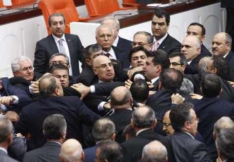 TBMM'de AKP+MHP kavgası - Resim 18