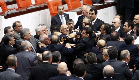 TBMM'de AKP+MHP kavgası - Resim 17