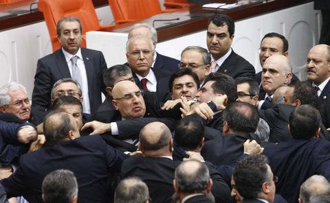 TBMM'de AKP+MHP kavgası - Resim 10