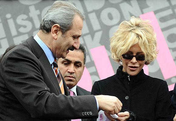 Bakan Çağlayan'dan Meg Ryan'a özel ilgi  - Resim 3