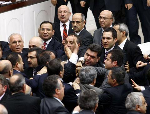 TBMM'de AKP+MHP kavgası - Resim 15