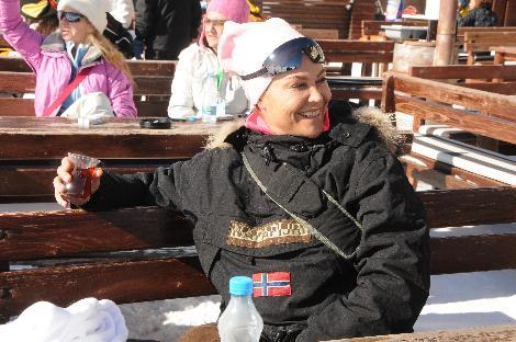 Hülya Avşar bacağını kırdı - Resim 5