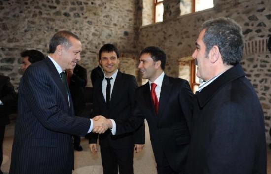 Başbakan Sanat Camiası'nı topladı