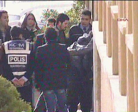 Tarkan adliyeye böyle girdi - Resim 8