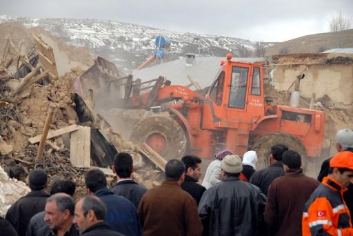 Elazığ'da 6 şiddetinde deprem - Resim 5