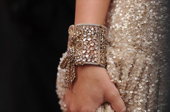 Oscar'da kırmızı halı şıklığı