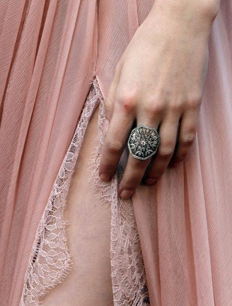 Oscar'da kırmızı halı şıklığı