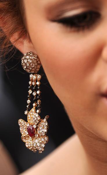 Oscar'da kırmızı halı şıklığı