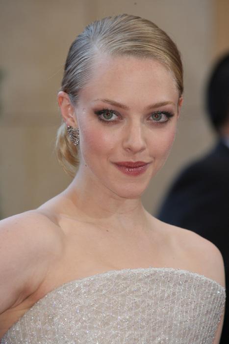 Oscar'da kırmızı halı şıklığı