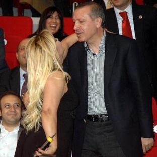 Erdoğan Roman vatandaşlarla çoştu - Resim 1