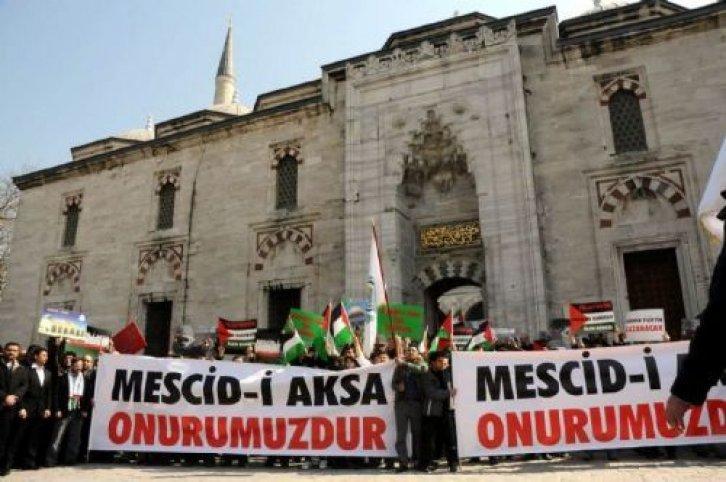 Beyazıt Meydanı'nda gösteri - Resim 11