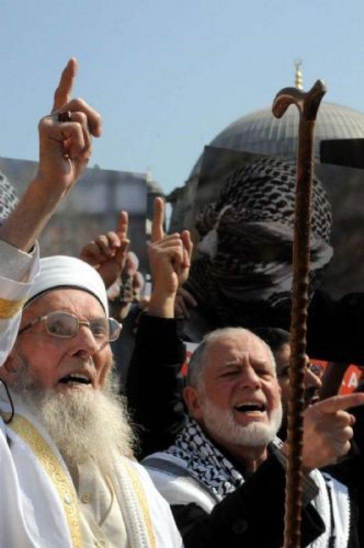 Beyazıt Meydanı'nda gösteri - Resim 5