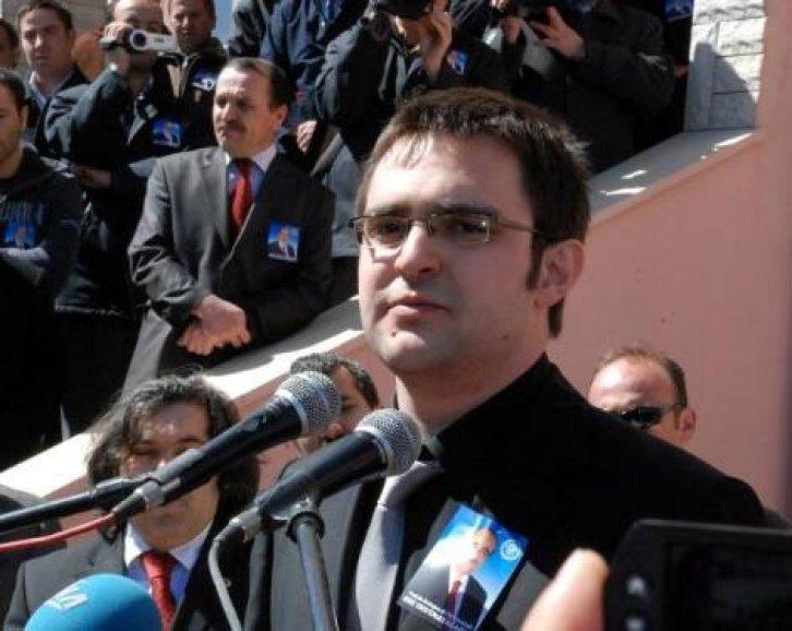 İntihar eden rektör son yolculuğuna uğurlandı - Resim 3