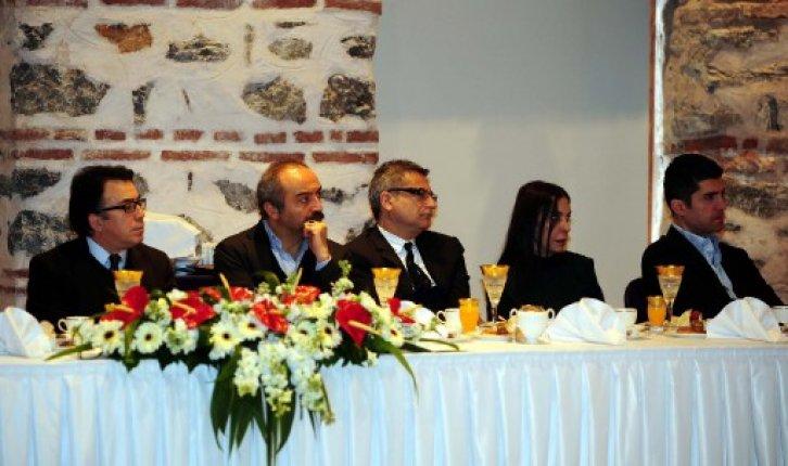 Başbakan sinemacılarla buluştu - Resim 33