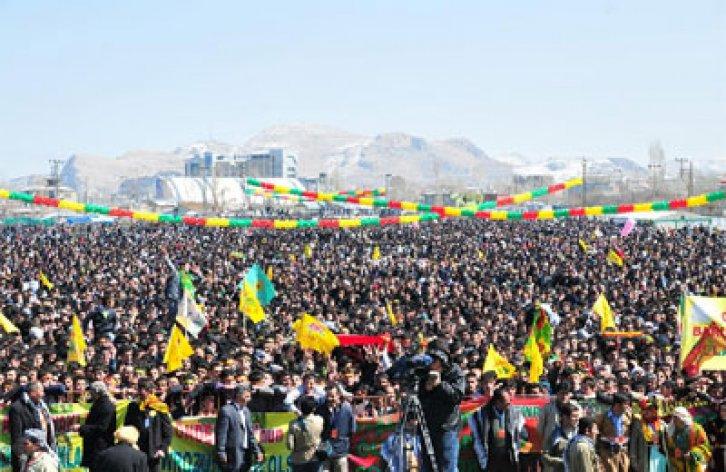 Nevruz ateşi her yerde