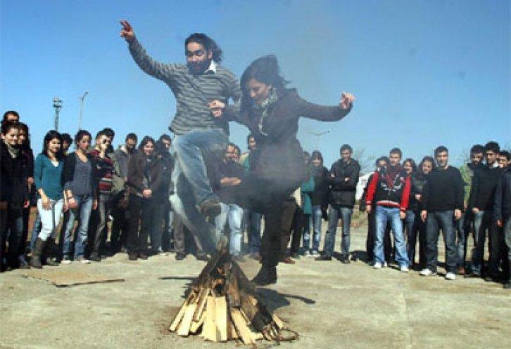Nevruz ateşi her yerde