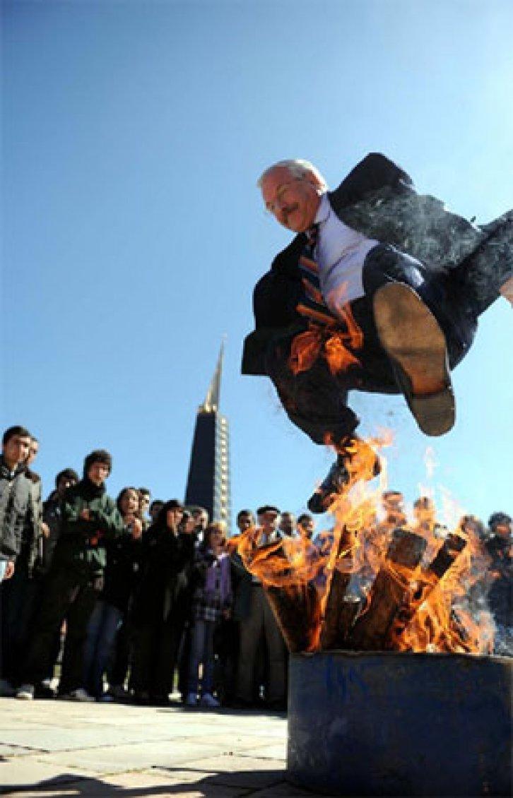 Nevruz ateşi her yerde
