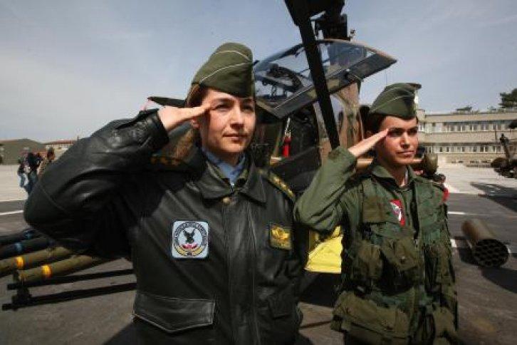 TSK'nın kadın pilotları - Resim 12