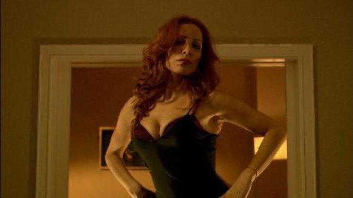  Herkes mi Aldatır striptiz shneleri - Resim 2