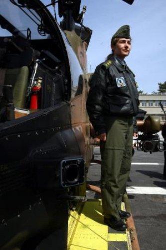 TSK'nın kadın pilotları - Resim 13
