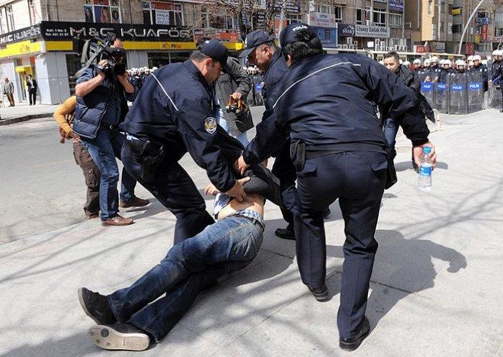 Ankara'da TEKEL meydan savaşı  - Resim 6