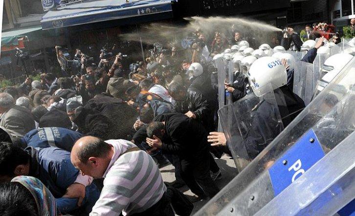Ankara'da TEKEL meydan savaşı  - Resim 5