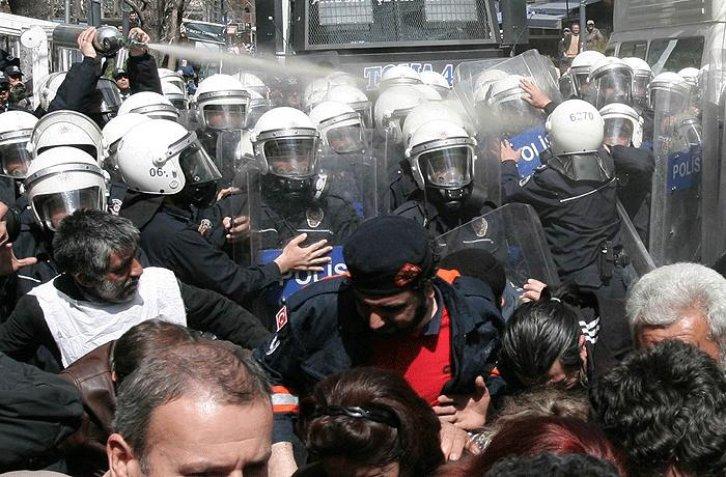 Ankara'da TEKEL meydan savaşı  - Resim 29