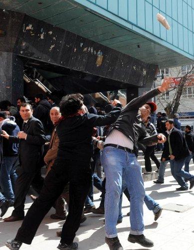 Ankara'da TEKEL meydan savaşı  - Resim 8
