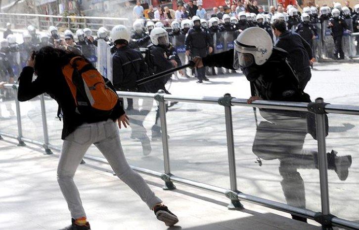Ankara'da TEKEL meydan savaşı  - Resim 12