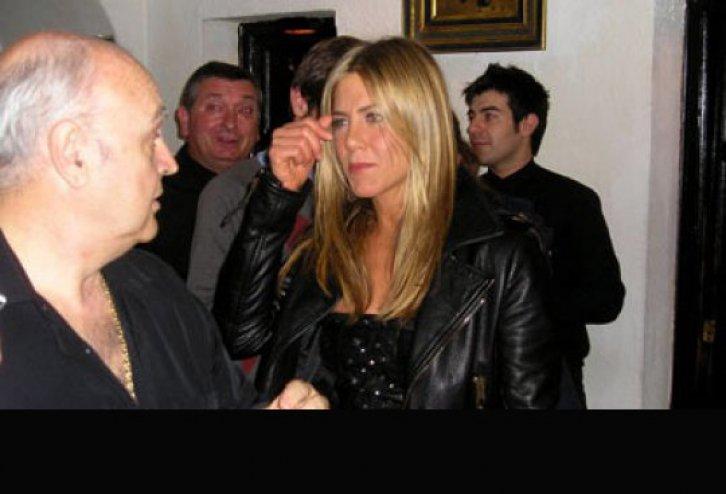 Jennifer Aniston sahnede - Resim 8