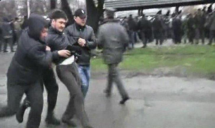 Kırgızistan'da isyan çıktı - Resim 5