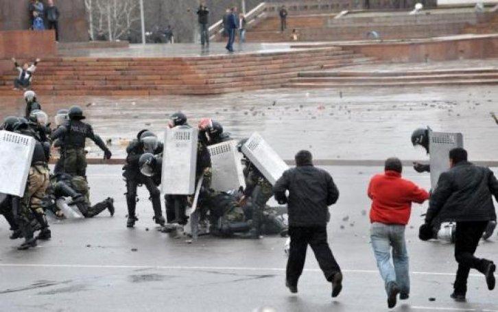 Kırgızistan'da isyan çıktı - Resim 34