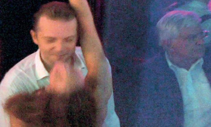  Paris'te son tango  - Resim 2