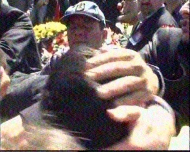 Bakan Yıldız'a yumruklu saldırı - Resim 10