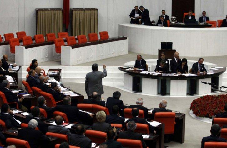 Meclis'te Anayasa görüşmesi - Resim 6