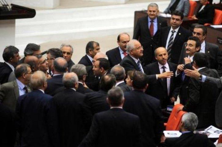 Kürşat Tüzmen'i zor tuttular - Resim 4