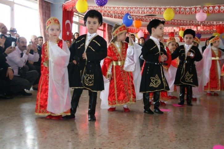 23 Nisan Coşkuyla Kutlanıyor