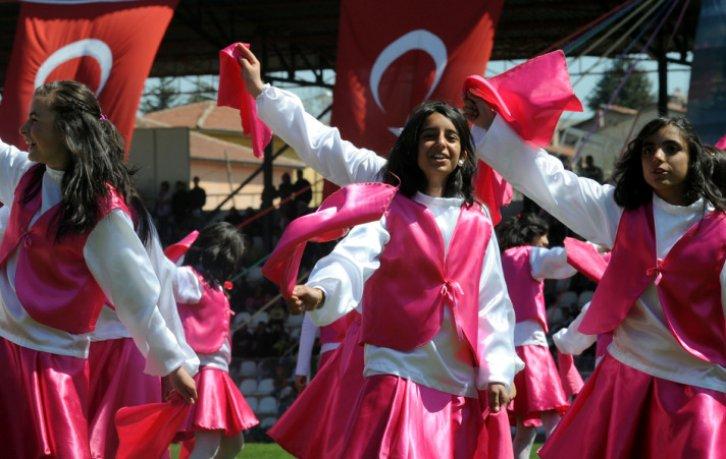 23 Nisan Coşkuyla Kutlanıyor