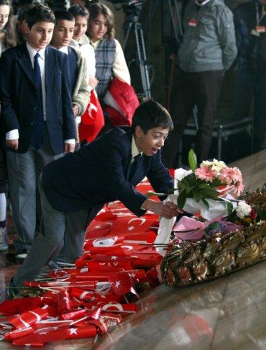 23 Nisan Coşkuyla Kutlanıyor